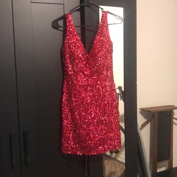 Formal sequined red dress - Picture 1 of 2